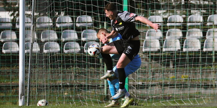 Naprzód przed kolejnym sprawdzianem. Do Jędrzejowa przyjeżdża Siarka