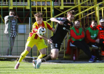 17.04.2026. Kielce. Mecz Betclic 3. Ligi: Korona Kielce II - Naprzód Jędrzejów / Fot. Wiktor Taszłow - Radio Kielce