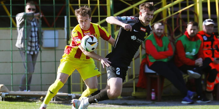 17.04.2026. Kielce. Mecz Betclic 3. Ligi: Korona Kielce II - Naprzód Jędrzejów / Fot. Wiktor Taszłow - Radio Kielce