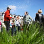 Podczas spaceru odkrywali tajemnice miasta