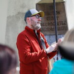 Podczas spaceru odkrywali tajemnice miasta - Radio Kielce