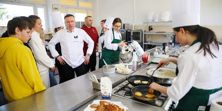 22.04.2026. Kielce. Zespół Szkół Przemysłu Spożywczego w Kielcach. Dzień otwarty / Fot. Wiktor Taszłow - Radio Kielce