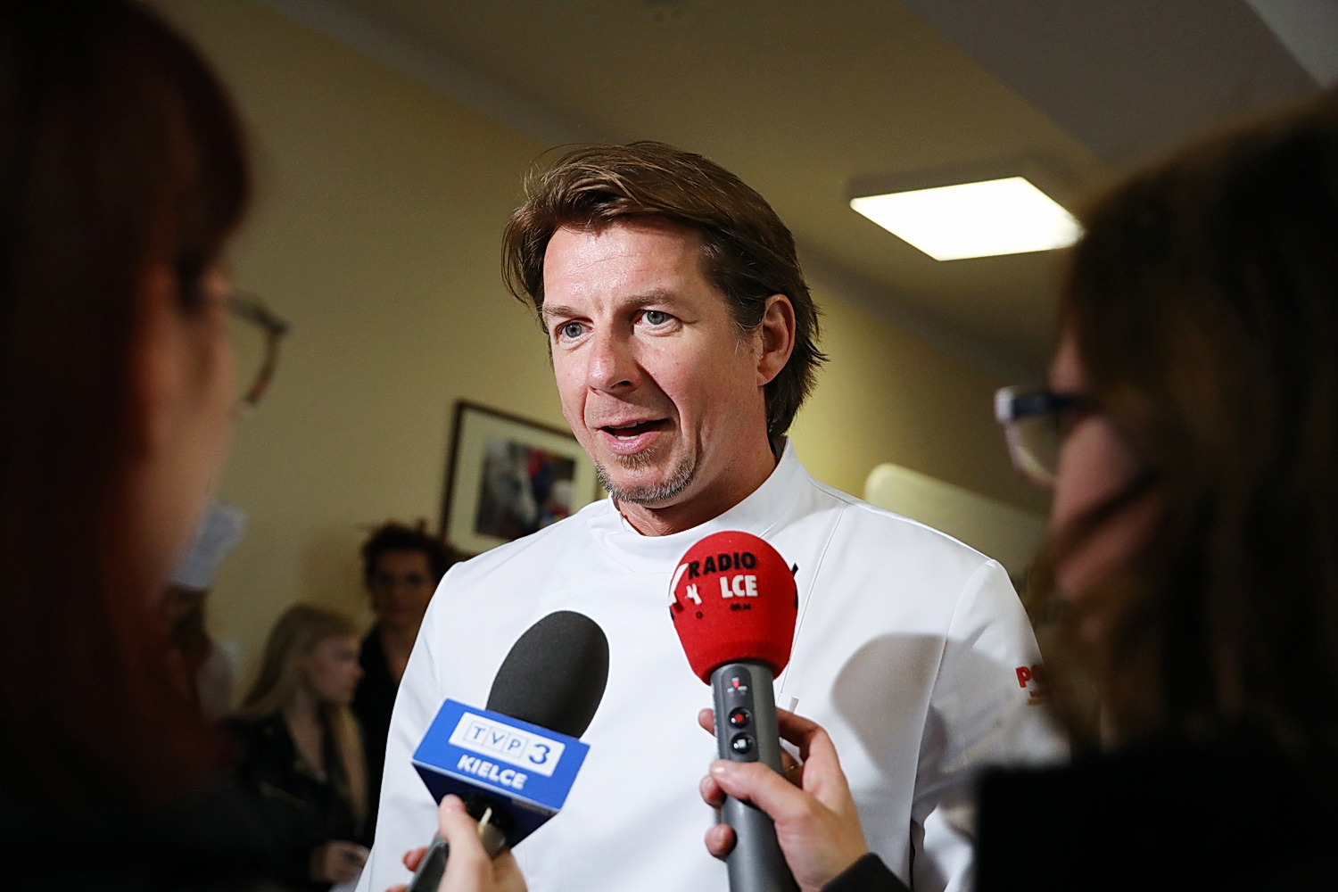 Karol Okrasa gotował z uczniami hiszpańskie potrawy