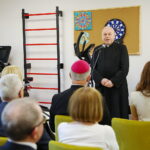 28.04.2026. Kielce. Uroczyste otwarcie budynku „Leśny dwór”, w którym powstało 12 mieszkań wspieranych dla osób w autyzmie / Fot. Wiktor Taszłow – Radio Kielce