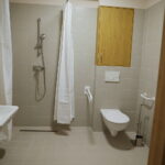 28.04.2026. Kielce. Uroczyste otwarcie budynku „Leśny dwór”, w którym powstało 12 mieszkań wspieranych dla osób w autyzmie / Fot. Wiktor Taszłow – Radio Kielce