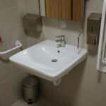 28.04.2026. Kielce. Uroczyste otwarcie budynku „Leśny dwór”, w którym powstało 12 mieszkań wspieranych dla osób w autyzmie / Fot. Wiktor Taszłow – Radio Kielce