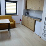 28.04.2026. Kielce. Uroczyste otwarcie budynku „Leśny dwór”, w którym powstało 12 mieszkań wspieranych dla osób w autyzmie / Fot. Wiktor Taszłow – Radio Kielce