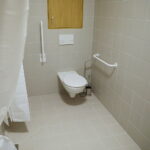 28.04.2026. Kielce. Uroczyste otwarcie budynku „Leśny dwór”, w którym powstało 12 mieszkań wspieranych dla osób w autyzmie / Fot. Wiktor Taszłow – Radio Kielce