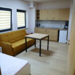 28.04.2026. Kielce. Uroczyste otwarcie budynku „Leśny dwór”, w którym powstało 12 mieszkań wspieranych dla osób w autyzmie / Fot. Wiktor Taszłow – Radio Kielce