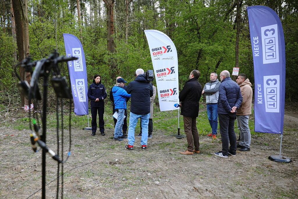 INTERWENCJA. Nielegalne quady i crossy niszczą lasy oraz zakłócają spokój - Radio Kielce