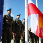 30.04.2026. Kielce. Urząd Marszałkowski. Uroczyste wciągnięcie flagi państwowej na maszt / Fot. Wiktor Taszłow - Radio Kielce