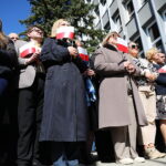 30.04.2026. Kielce. Urząd Marszałkowski. Uroczyste wciągnięcie flagi państwowej na maszt / Fot. Wiktor Taszłow - Radio Kielce