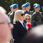 30.04.2026. Kielce. Urząd Marszałkowski. Uroczyste wciągnięcie flagi państwowej na maszt / Fot. Wiktor Taszłow - Radio Kielce