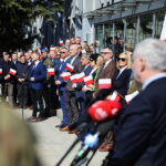 30.04.2026. Kielce. Urząd Marszałkowski. Uroczyste wciągnięcie flagi państwowej na maszt / Fot. Wiktor Taszłow - Radio Kielce