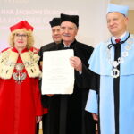Profesor Jacek Dubiel doktorem honoris causa UJK