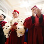 30.04.2026. Kielce. Wręczenie tytuł doktora honoris causa UJK dla profesora Jaceka Dubiela / Fot. Wiktor Taszłow - Radio Kielce