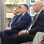 01.04.2026. Skarżysko-Kamienna. MESKO. Podpisanie umowy inwestycyjnej z programu NAREW między Polską Grupą Zbrojeniową a skarżyskim Mesko / Fot. Wiktor Taszłow - Radio Kielce