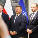 01.04.2026. Skarżysko-Kamienna. MESKO. Podpisanie umowy inwestycyjnej z programu NAREW między Polską Grupą Zbrojeniową a skarżyskim Mesko / Fot. Wiktor Taszłow - Radio Kielce