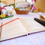 Bezdomni spotkali się na śniadaniu wielkanocnym - Radio Kielce