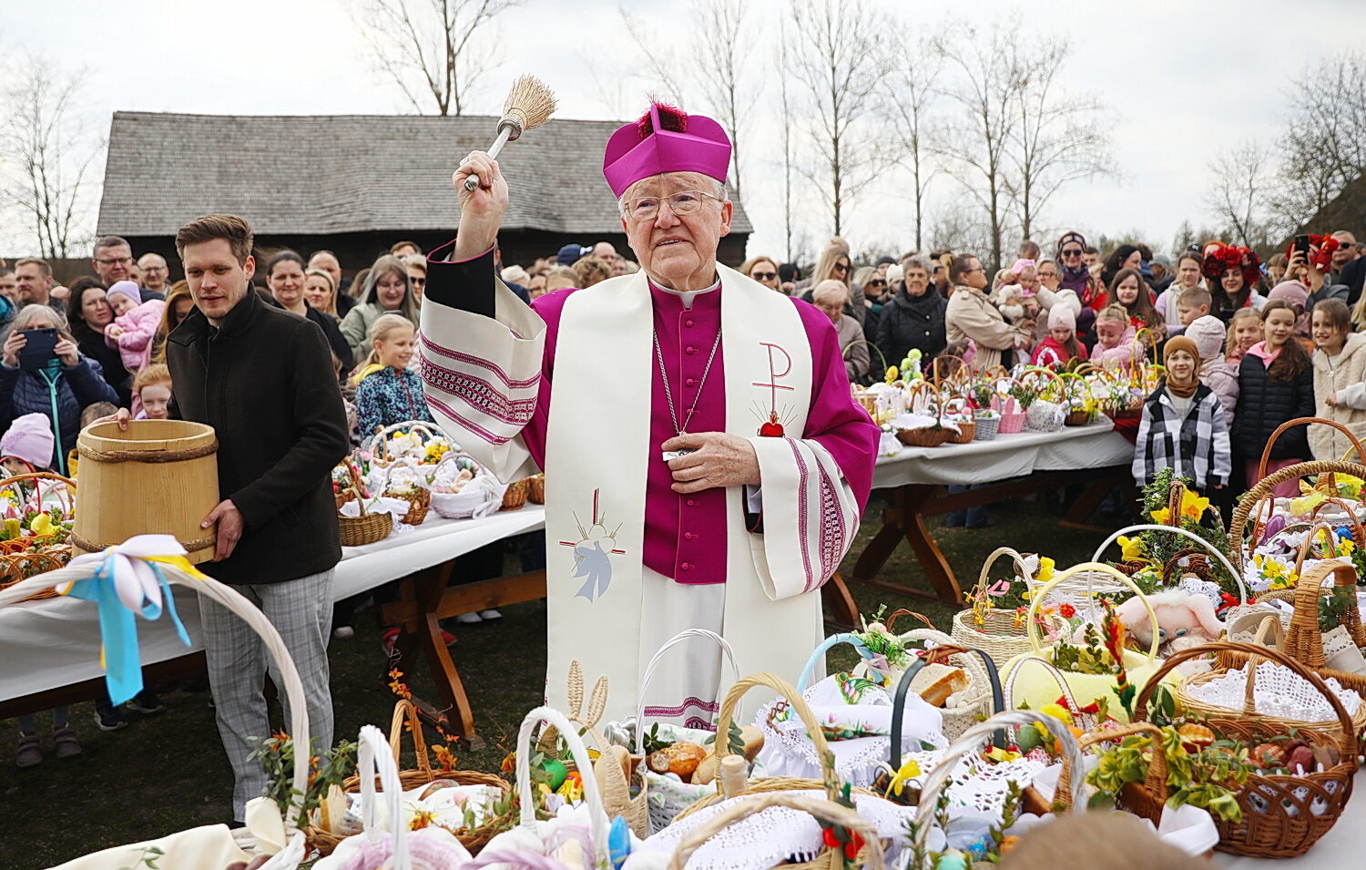 W Parku Etnograficznym w Tokarni biskup poświęcił pokarmy
