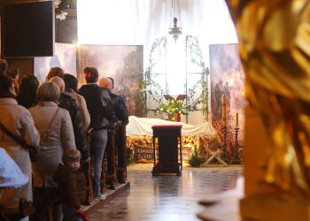 Kielczanie świętują w kościołach i przy stole: najważniejsze, by spędzić ten czas razem - Radio Kielce 05.04.2026. Katedra Kielecka. Msza Święta w Wielkanocną Niedzielę / Fot. Wiktor Taszłow - Radio Kielce