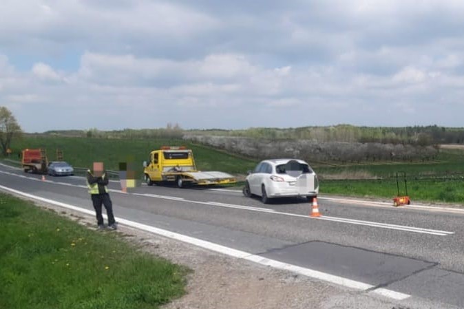 W zderzeniu dwóch aut ranna matka z dzieckiem