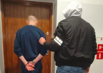 Spłonęły baloty siana i budynek gospodarczy. Podejrzany trafił do aresztu