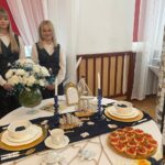 14.04.2026. Sandomierz. Zespół Szkół Gastronomicznych i Hotelarskich w Sandomierzu. Wystawa aranżacji stołów inspirowanych literaturą światową / Fot. Grażyna Szlęzak-Wójcik - Radio Kielce