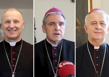 Wielkanoc 2026. Życzenia bp Piotrowskiego, Nitkiewicza i Solarczyka