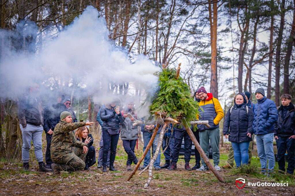 Świętokrzyscy terytorialsi uczyli jak ratować życie - Radio Kielce