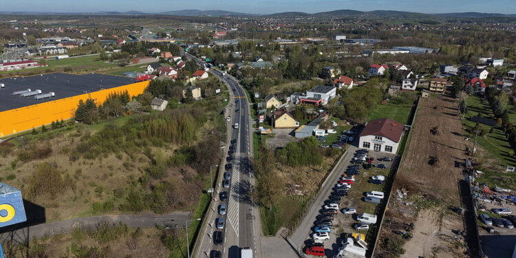 Budowa S74. Ulicą Łódzką pojedziemy tylko jednym pasem - Radio Kielce 27.04.2026 Kielce. Budowa trasy S74. Rozpoczęcie przebudowy ulicy Łódzkiej / Fot. Jarosław Kubalski - Radio Kielce