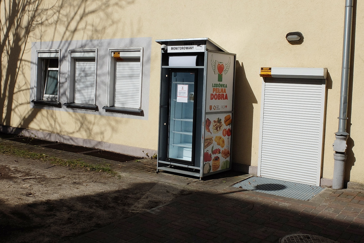 Poświąteczne jedzenie zamiast do kosza, zanieś do lodówki społecznej