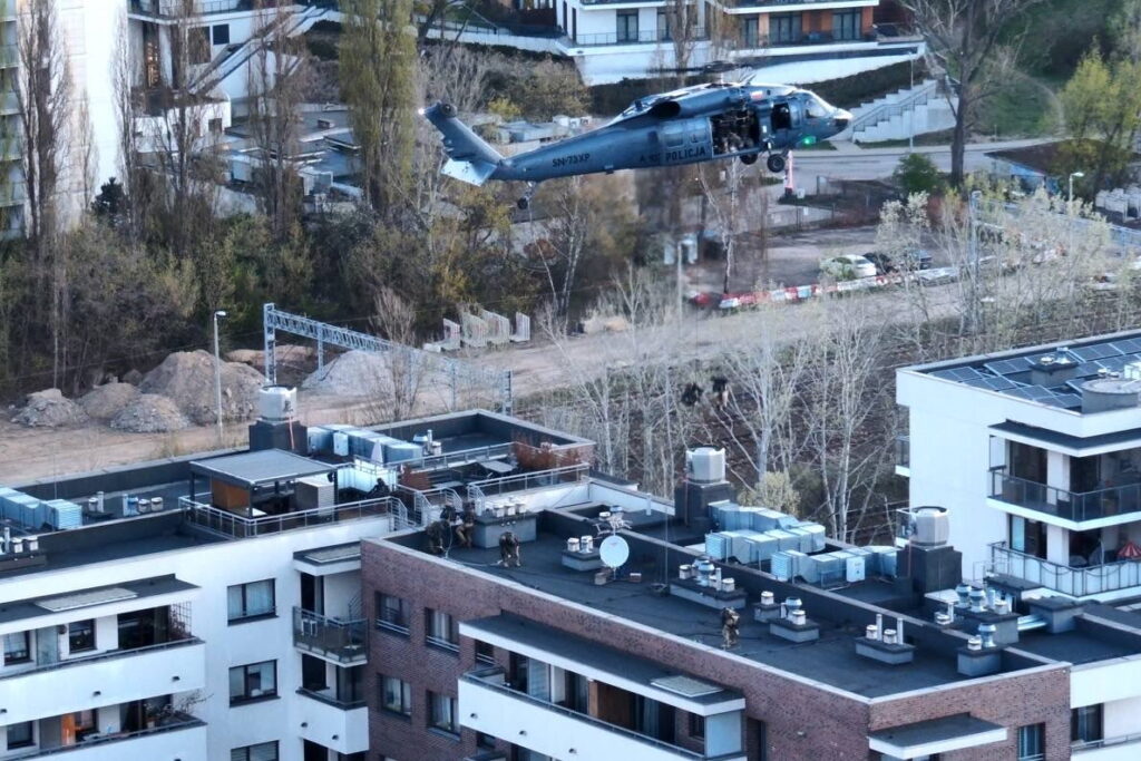 Akcja kontrterrorystów w Świętokrzyskiem. Zatrzymania koło Bałtowa