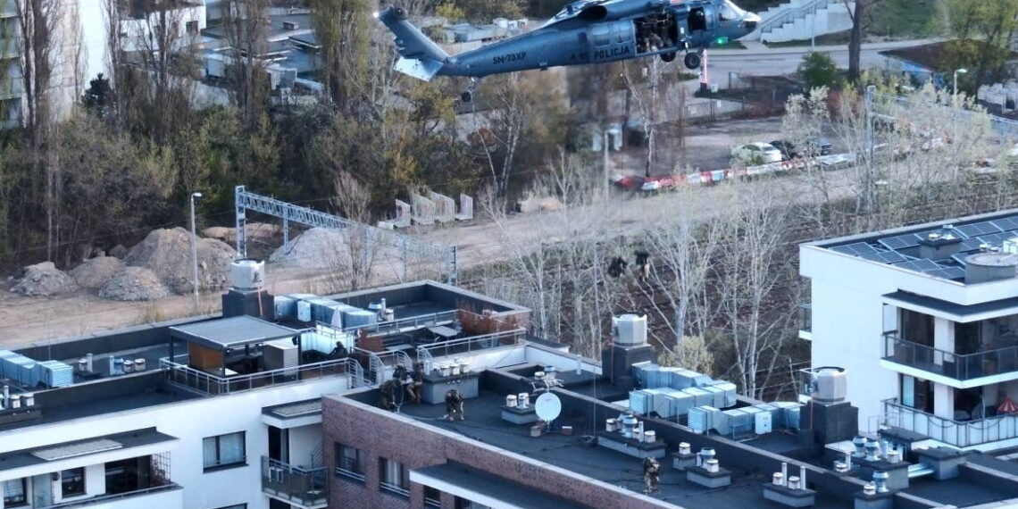 Akcja kontrterrorystów w Świętokrzyskiem. Zatrzymania koło Bałtowa