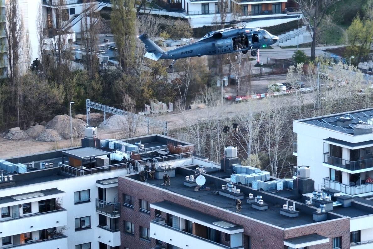 Akcja kontrterrorystów w Świętokrzyskiem. Zatrzymania koło Bałtowa