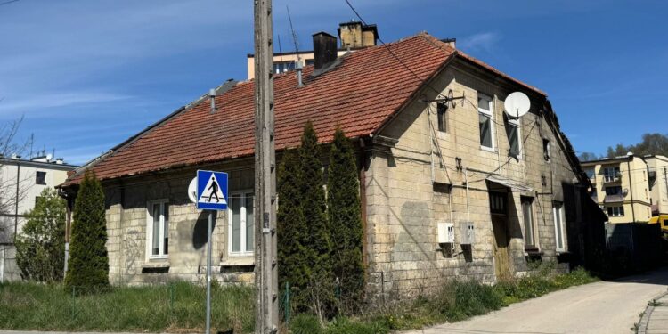 Gmina Pińczów wyremontuje budynki socjalne