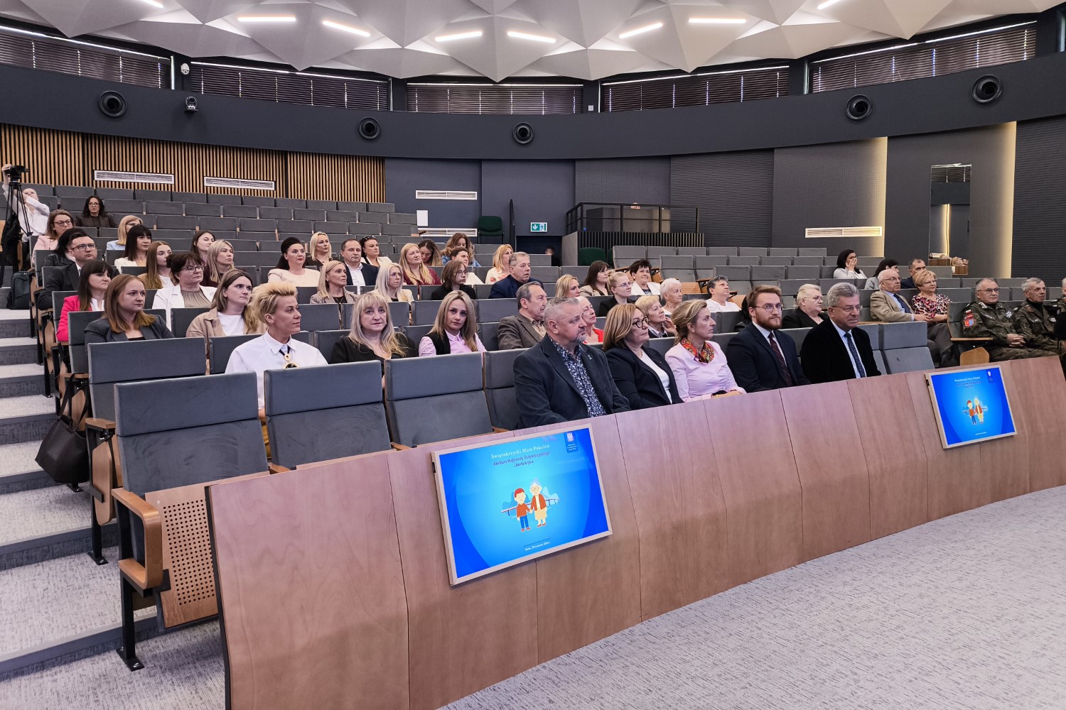 Inicjatorzy międzypokoleniowych projektów nagrodzeni