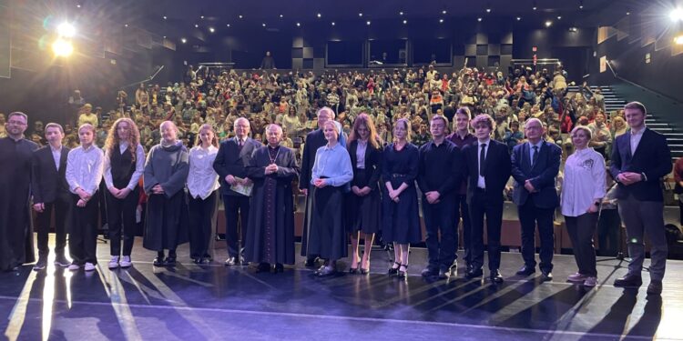 Misjonarz - filmowym superbohaterem dla dzieci - Radio Kielce Misjonarz - filmowym superbohaterem dla dzieci