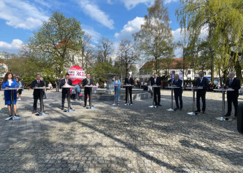 Przedwyborcza debata z udziałem kandydatów na burmistrza Miasta i Gminy Pińczów / Fot. Wiktor Taszłow - Radio Kielce