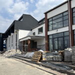 Ze zgliszcz, jak feniks z popiołów. Raport z odbudowy pływalni - Radio Kielce