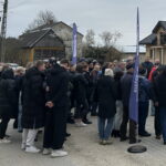 INTERWENCJA. Mieszkańcy przeciwni budowie fermy kur - Radio Kielce