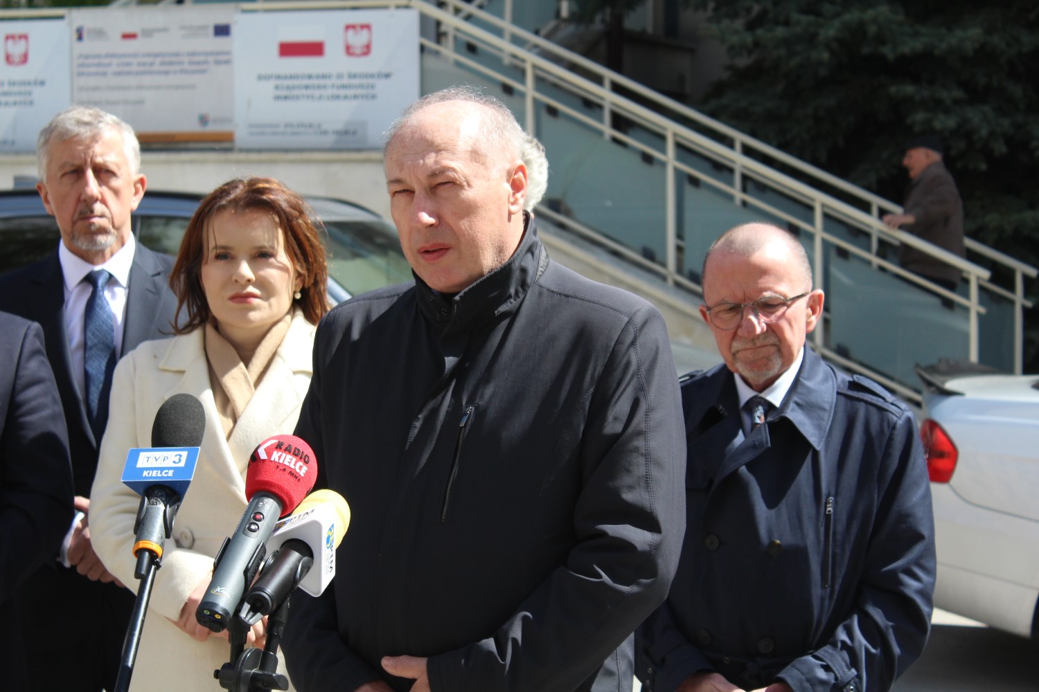 23.04.2026. Pińczów. Briefing prasowy z udziałem przedstawicieli Prawa i Sprawiedliwości, poświęcony tzw. „czarnemu tygodniowi”/ Fot. Marta Gajda-Kruk – Radio Kielce