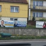 24.04.2026. Pińczów. Banery kandydatów na burmistrza / Fot. Marta Gajda-Kruk - Radio Kielce