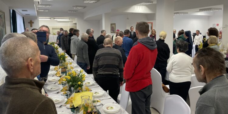 Wielkanocne spotkanie ubogich