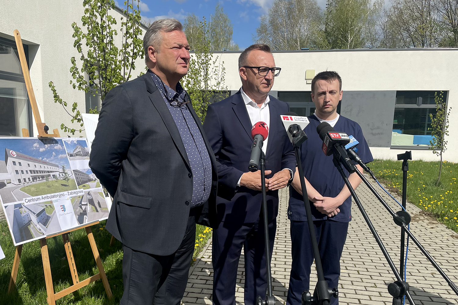 21.04.2026. Sandomierz. Konferencja prasowa dotycząca przebudowy Szpitala Specjalistycznego Ducha Świętego w Sandomierzu / Fot. Grażyna Szlęzak-Wójcik – Radio Kielce