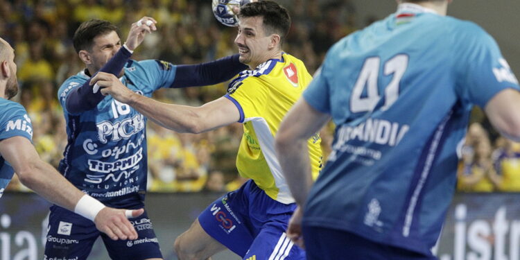 Komunikat medyczny Industrii Kielce. Nie jest dobrze - Radio Kielce 08.04.2026. Kielce. Mecz 1/8 finału Ligi Mistrzów Industria Kielce – OTP Bank-Pick Szged. / Fot. Jarosław Kubalski - Radio Kielce