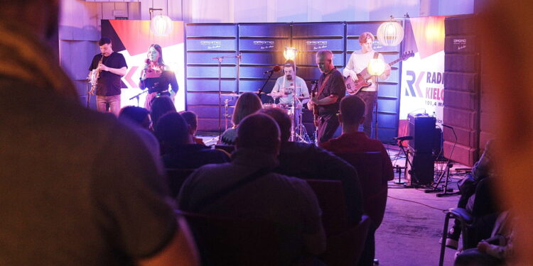 Zespół Zmiana Czasu grał w Radiu Kielce