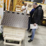 Kielce. Targi pszczelarskie - Radio Kielce