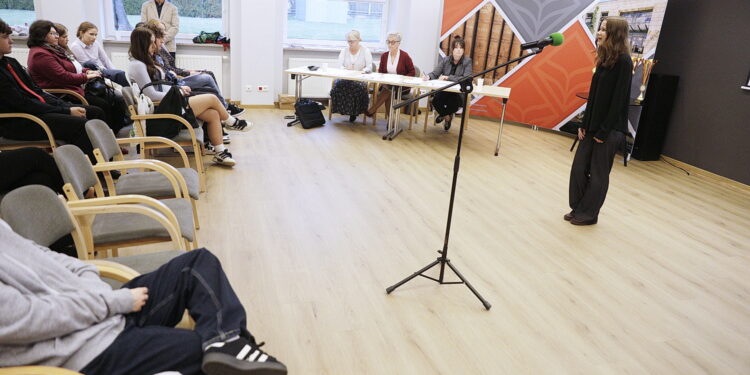 20.04.2026. Kielce. Wojewódzka Biblioteka Publiczna. VIII Świętokrzyski Konkurs Poezji w Języku Angielskim / Fot. Jarosław Kubalski - Radio Kielce