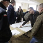 20.04.2026. Konsultacje społeczne w sprawie budowy obwodnicy Brzezin / Fot. Jarosław Kubalski - Radio Kielce